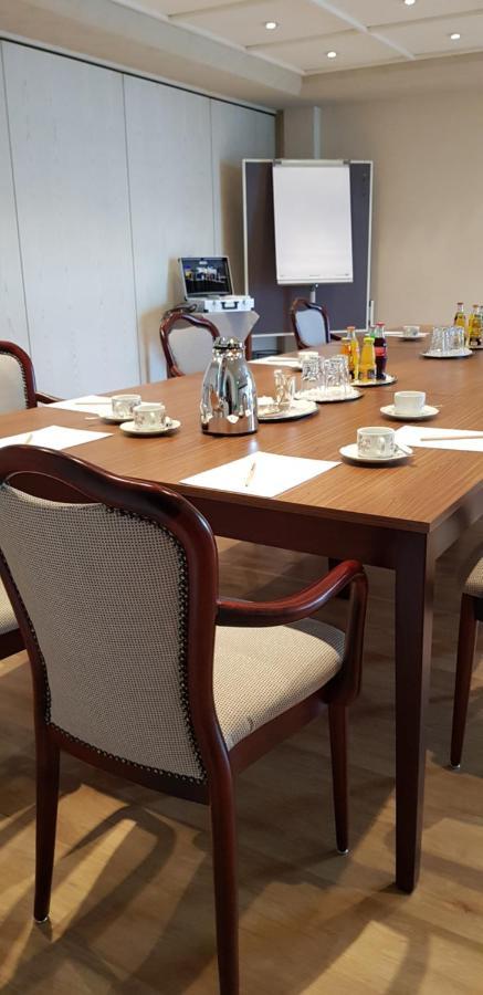 Stuettgens Hotel Velbert Bagian luar foto